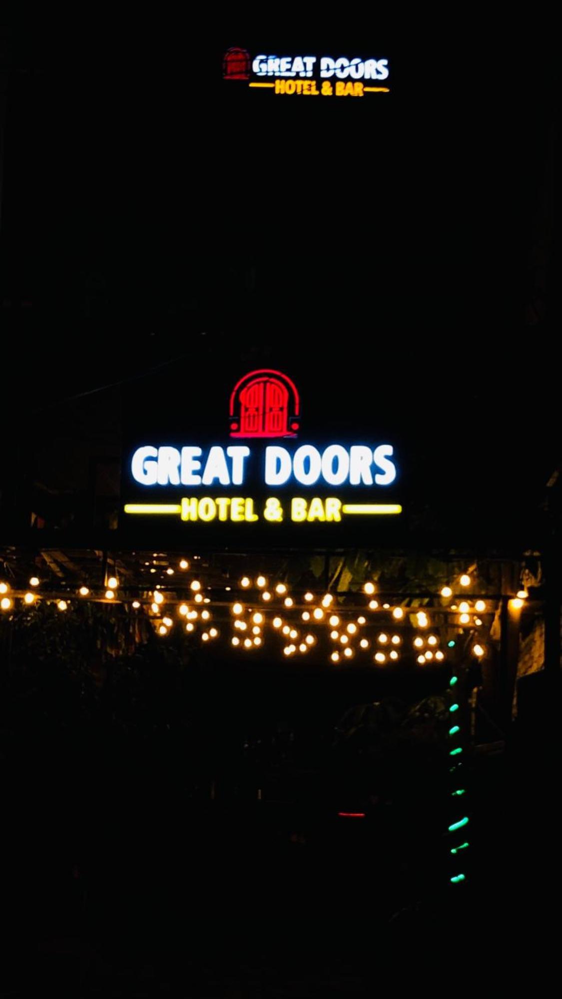 Hotel Great Doors Thamel Katmandú Exterior foto
