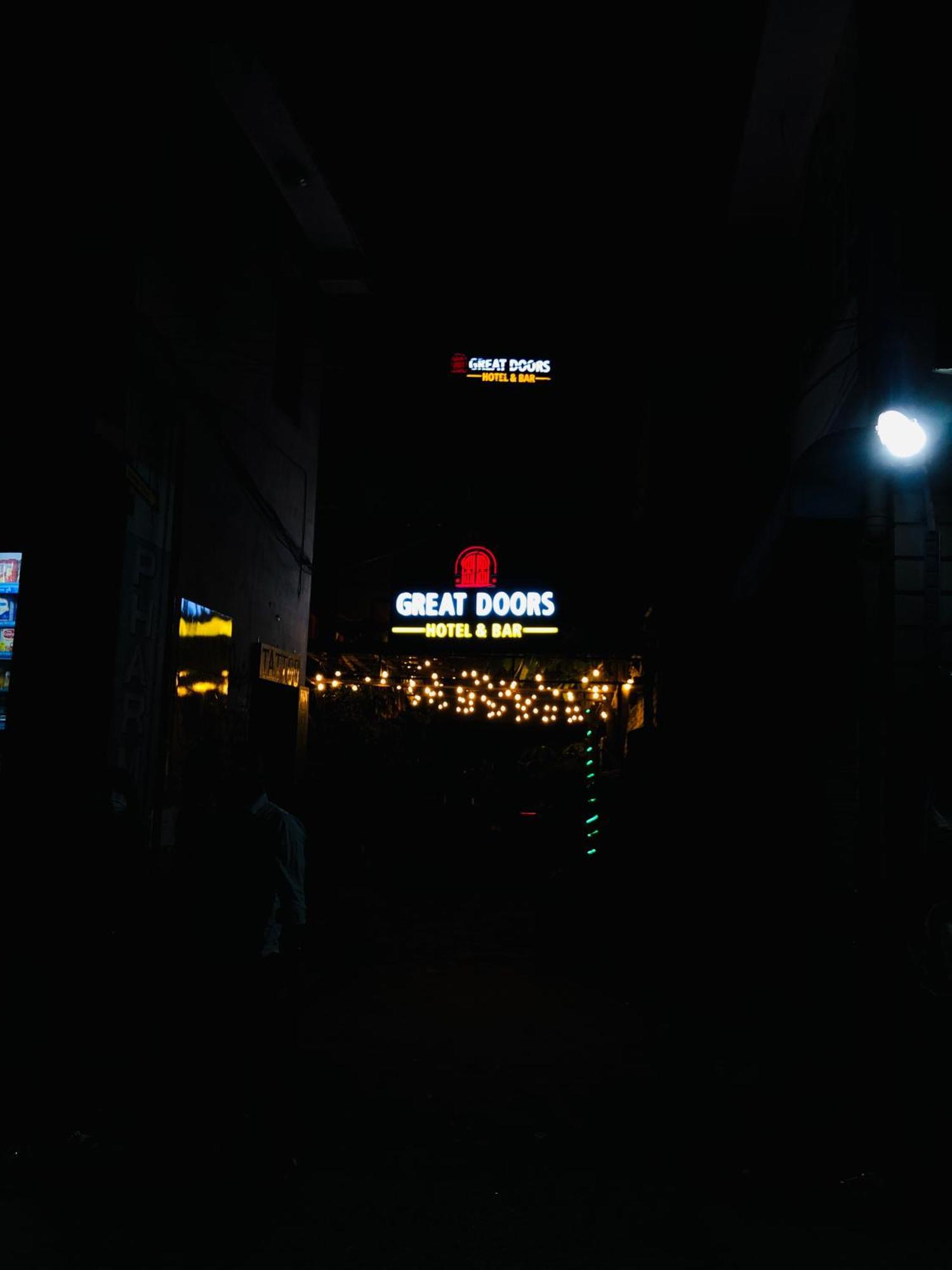 Hotel Great Doors Thamel Katmandú Exterior foto